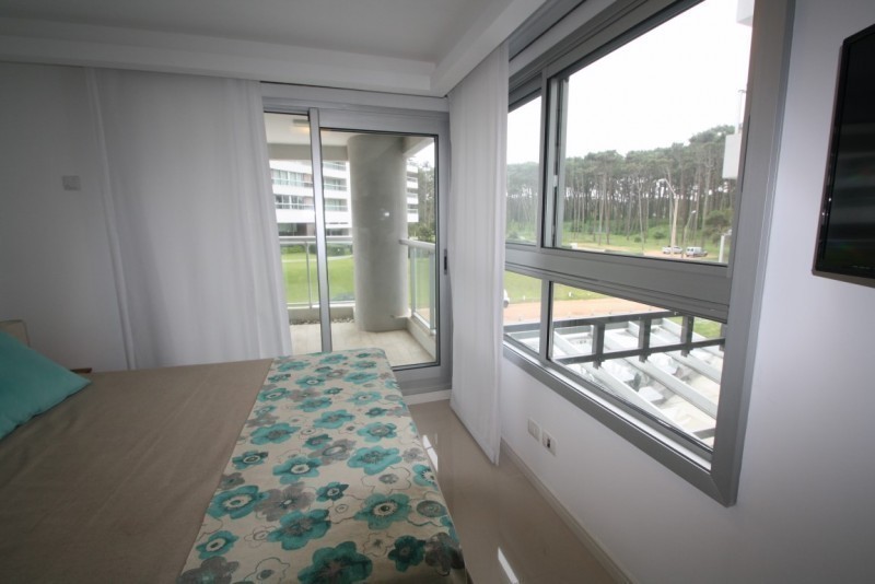 Departamento en alquiler en  Playa Brava!!!